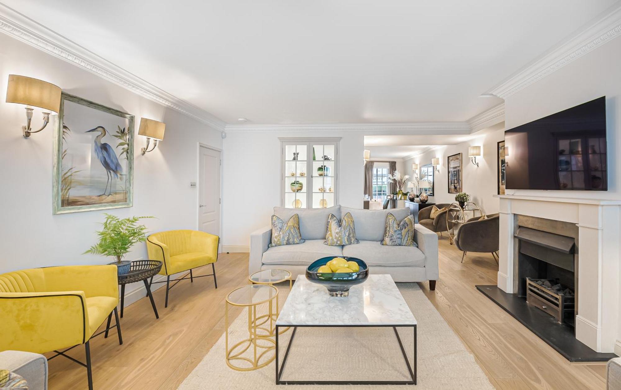 Modern 3 Bedroom Luxury House With Garage In Central London Exterior photo